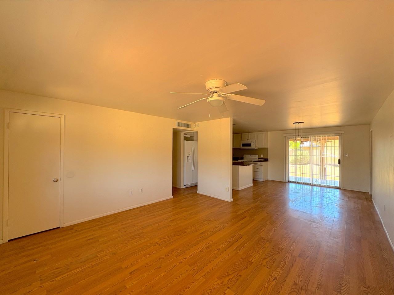 4061 E Ludlow Dr - Photo 4 of 11