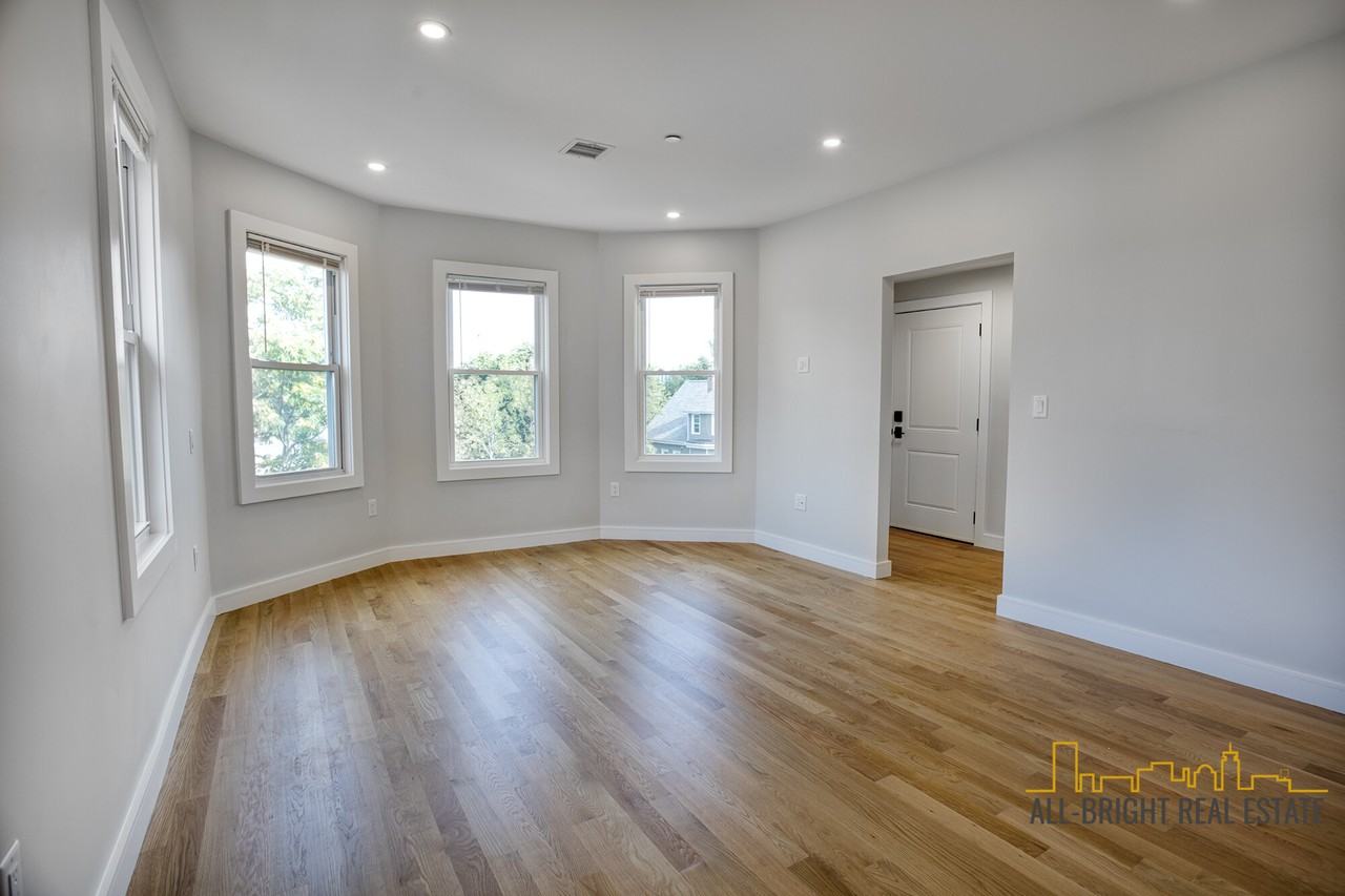 12 Wenham St #3 - Photo 3 of 20