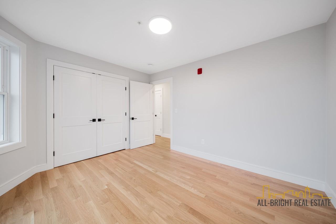 12 Wenham St #3 - Photo 6 of 20