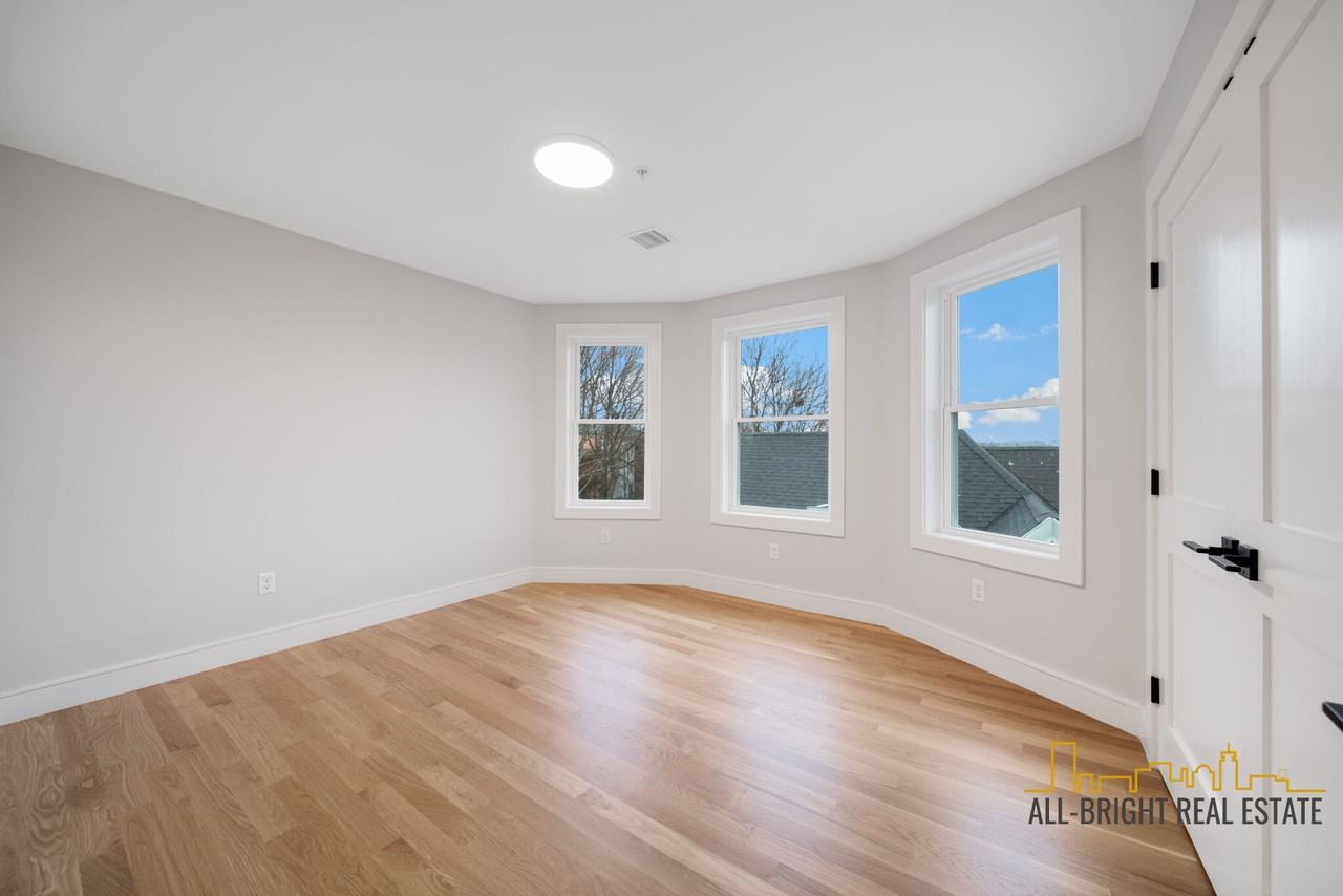 12 Wenham St #3 - Photo 7 of 20