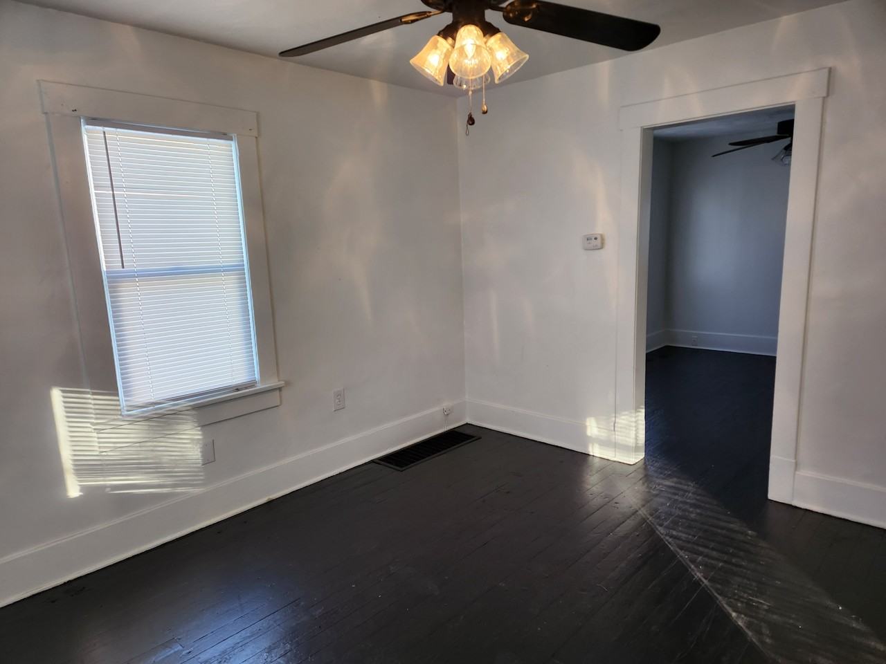 1154 E Harrison Ave - Photo 3 of 9