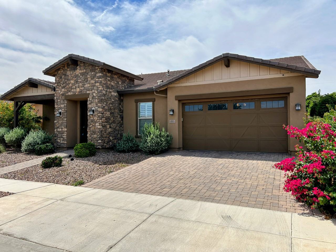1811 E Aster Pl - Photo 3 of 50