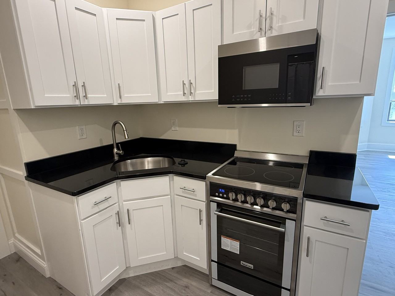 Burbank St #23 - Photo 5 of 17