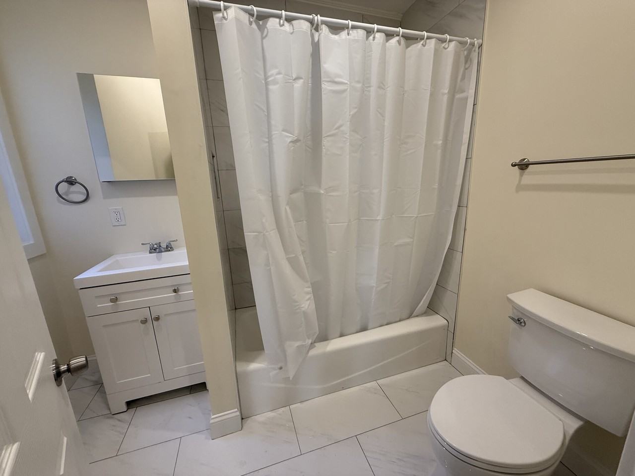 Burbank St #23 - Photo 7 of 17