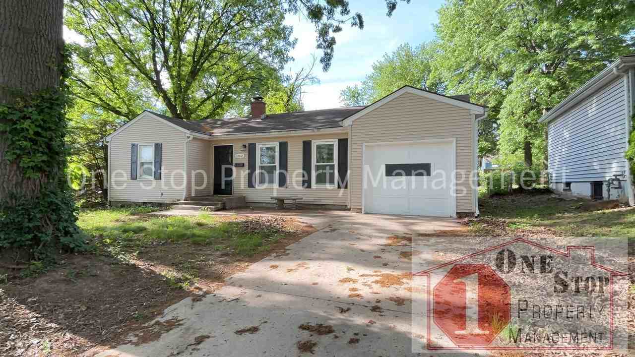 10517 E 25th Ter S - Photo 2 of 17