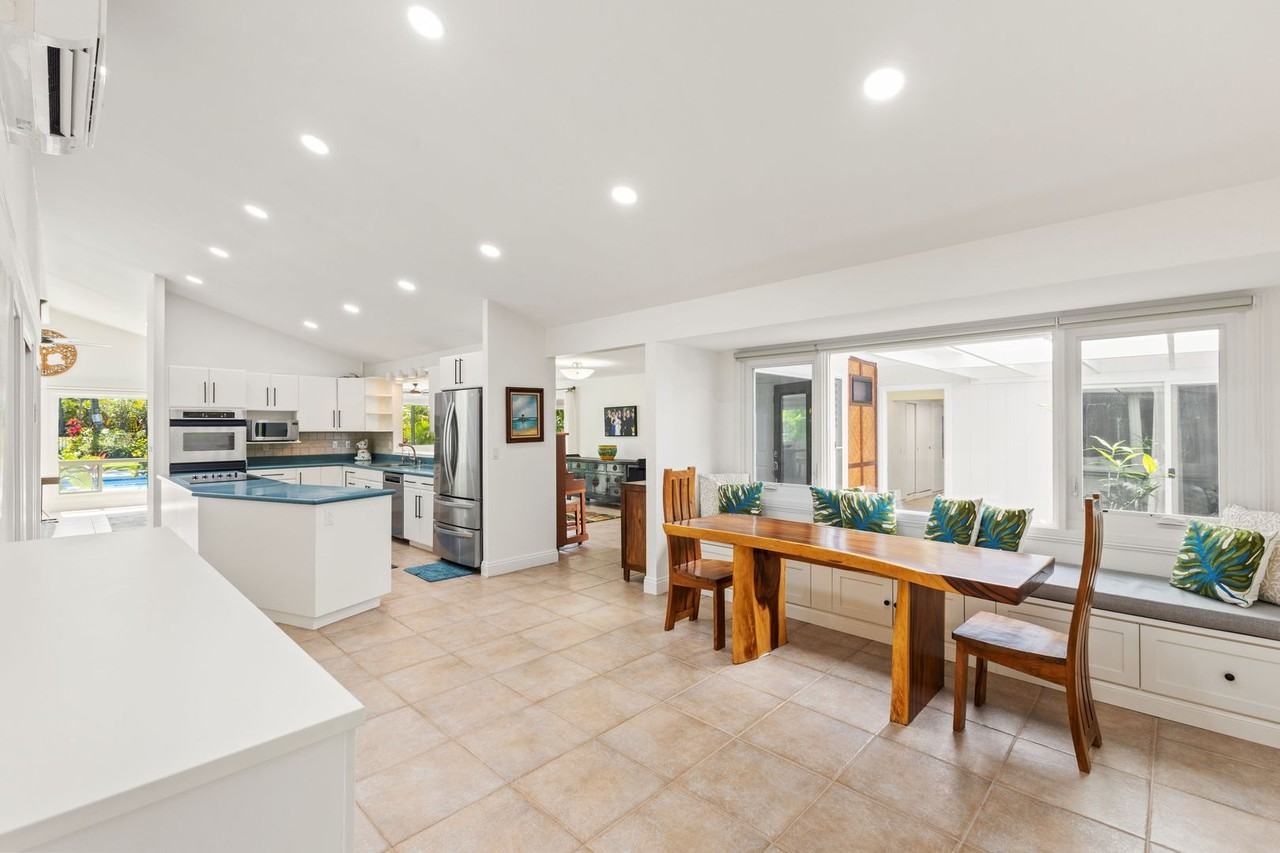748 Mokapu Rd - Photo 5 of 29