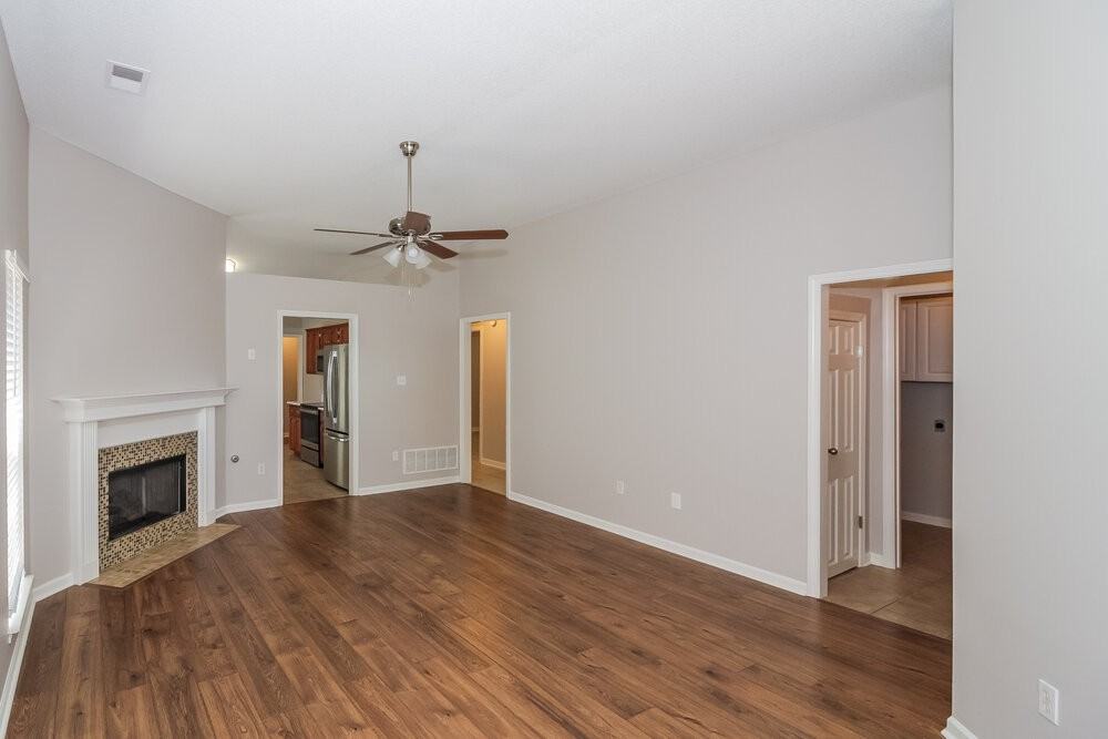 824 We Ross Pkwy - Photo 4 of 16