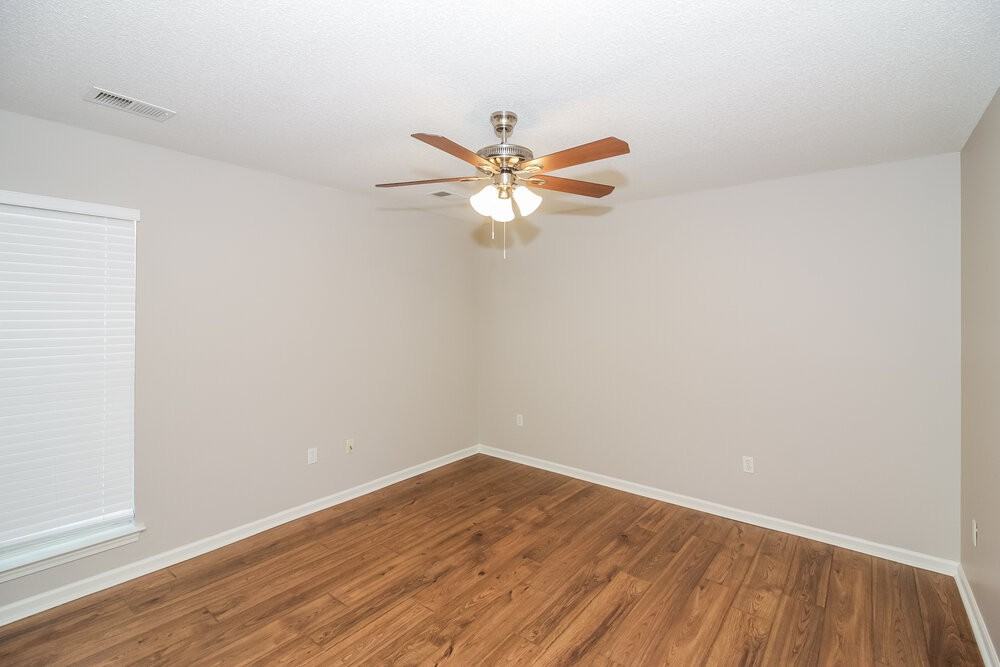 824 We Ross Pkwy - Photo 7 of 16