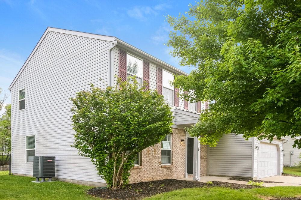 4310 Blue Spruce Ct - Photo 4 of 17