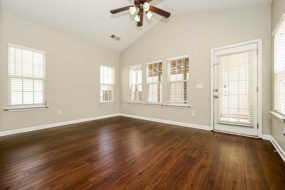 292 Monarch Village Way - Photo 5 of 16