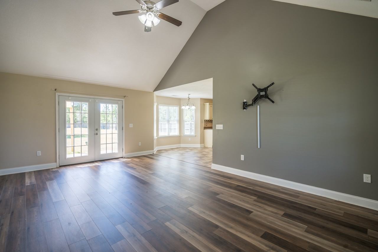 365 Lincoln Way Ne - Photo 6 of 31