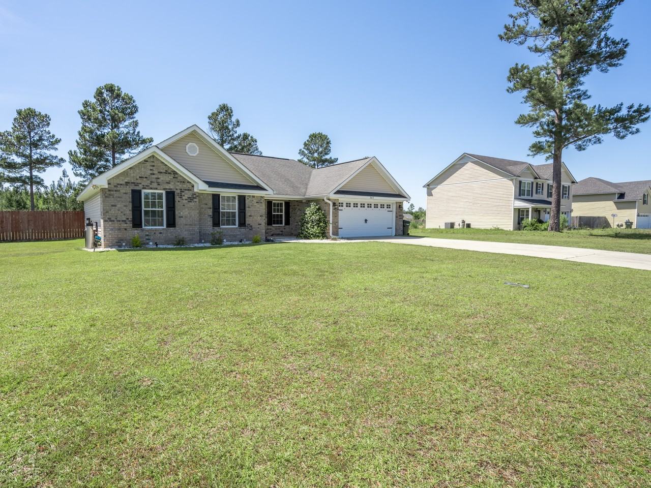 365 Lincoln Way Ne - Photo 3 of 31