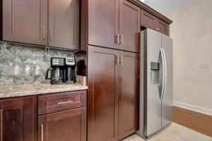 featured image of 583 Plymouth Ct #1