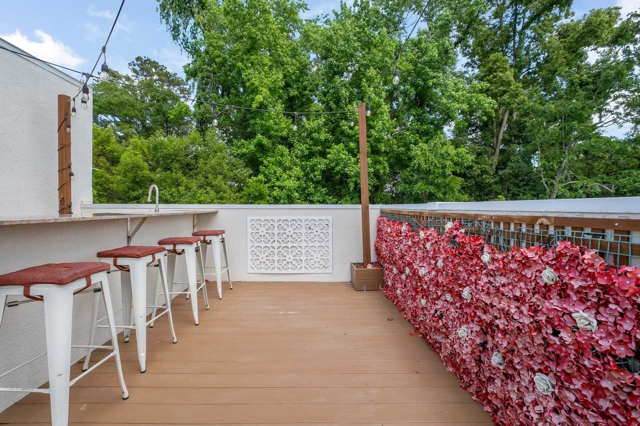 583 Plymouth Ct #1 - Photo 4 of 15