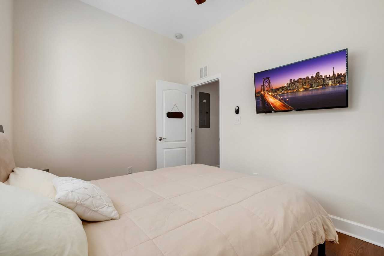 583 Plymouth Ct #1 - Photo 6 of 15