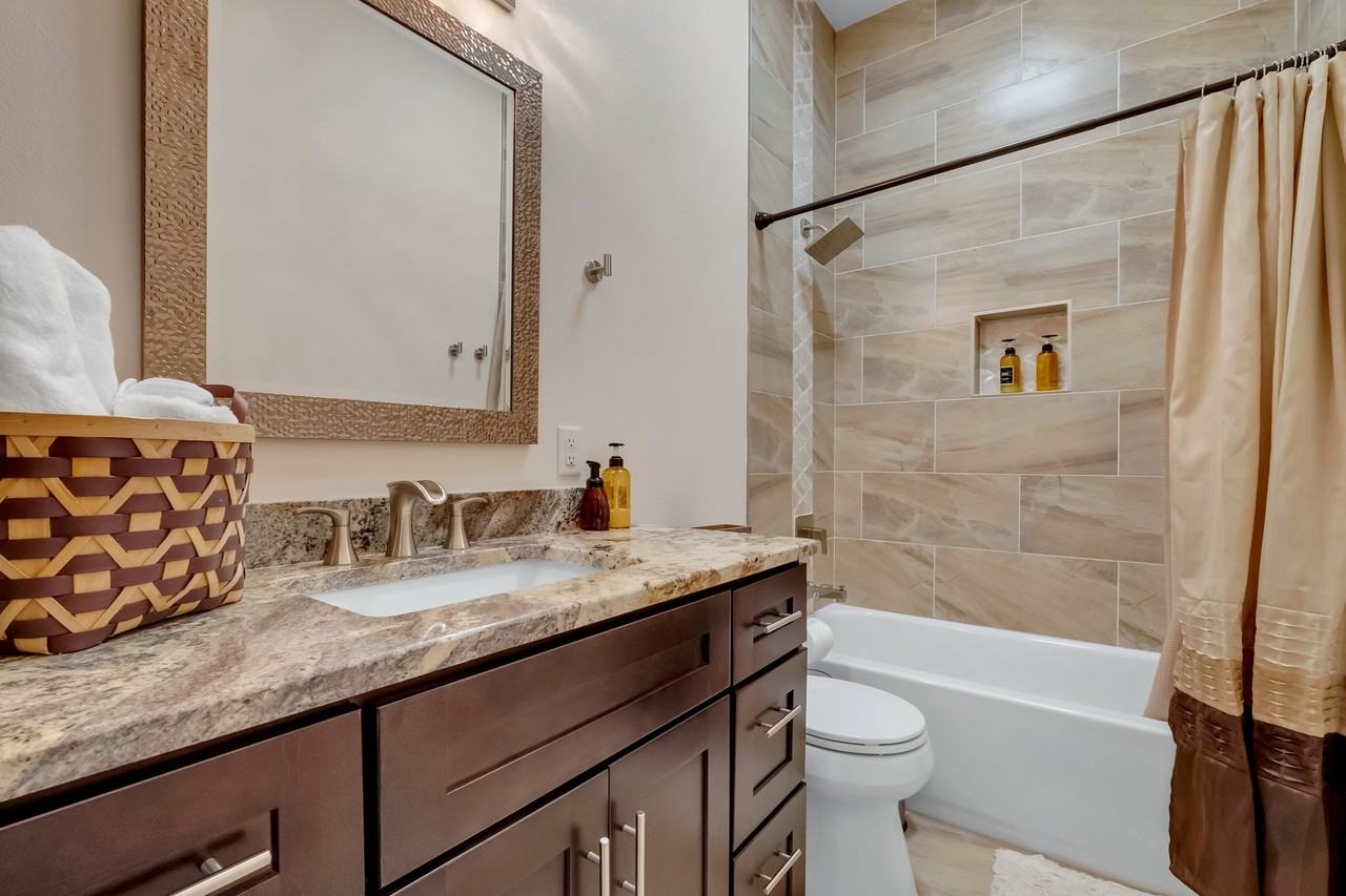 583 Plymouth Ct #1 - Photo 7 of 15