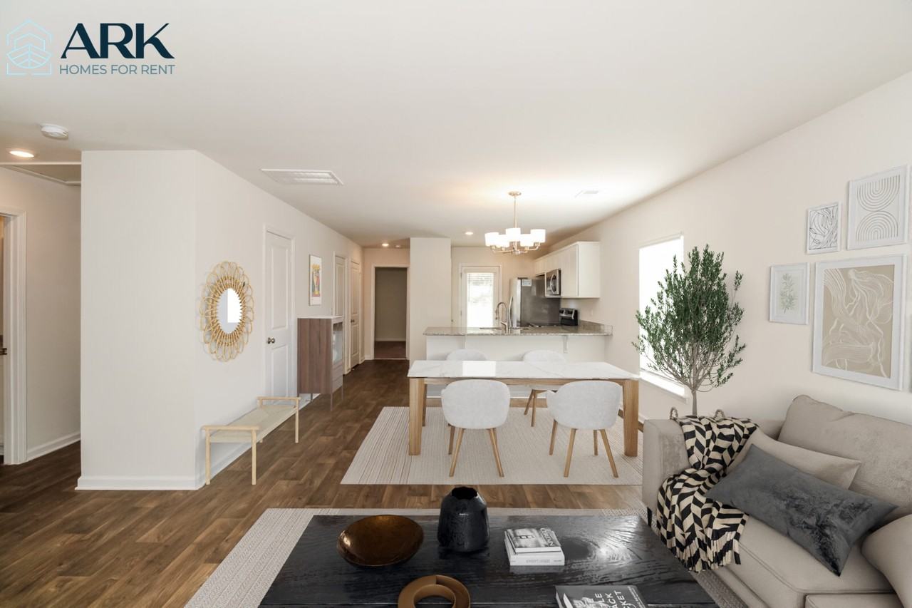1216 Gardner St - Photo 3 of 20