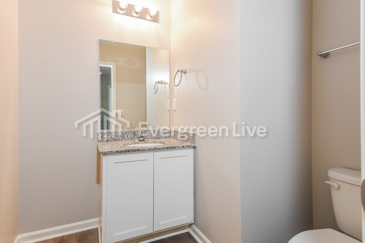704 Quail Ln - Photo 5 of 15
