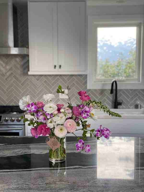 97 Selkirk St - Photo 3 of 17