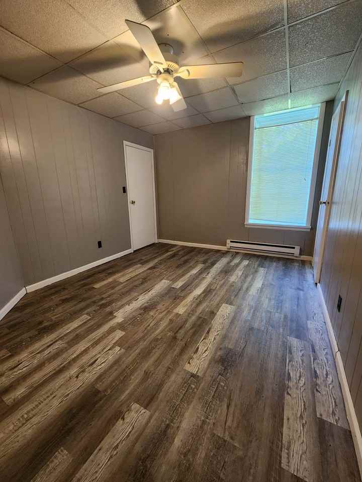 1041 7th Street, Charleston - Photo 4 of 8