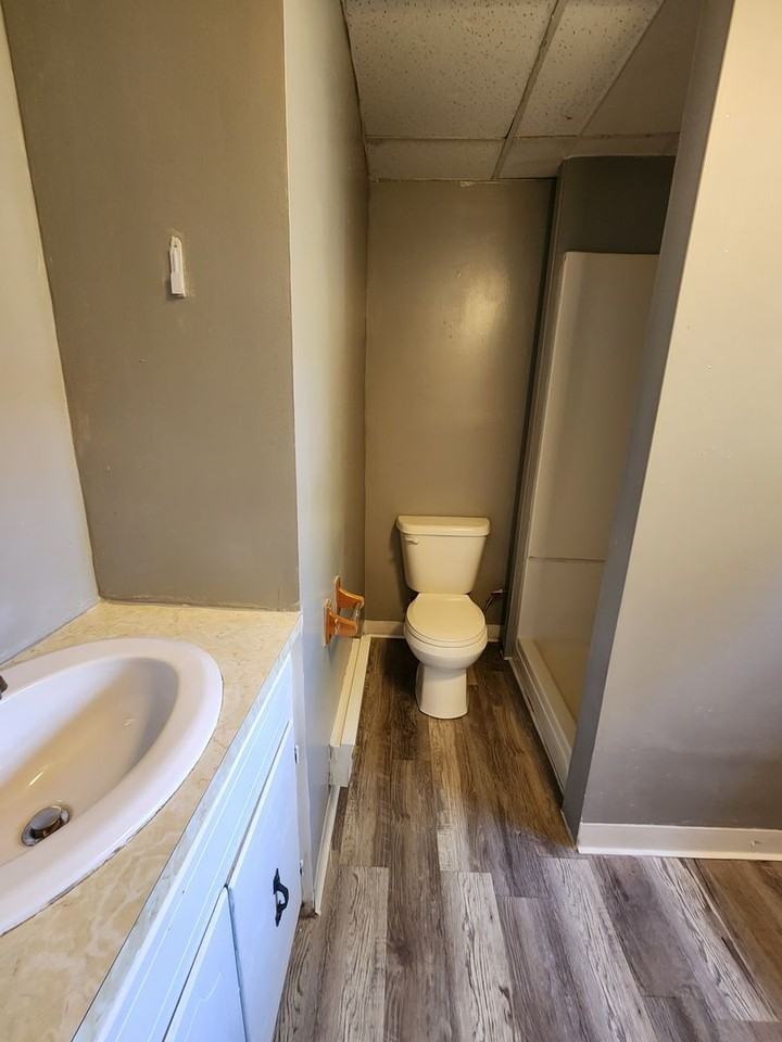 1041 7th Street, Charleston - Photo 6 of 8