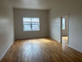 featured image of 734 1/2 Massachusetts St