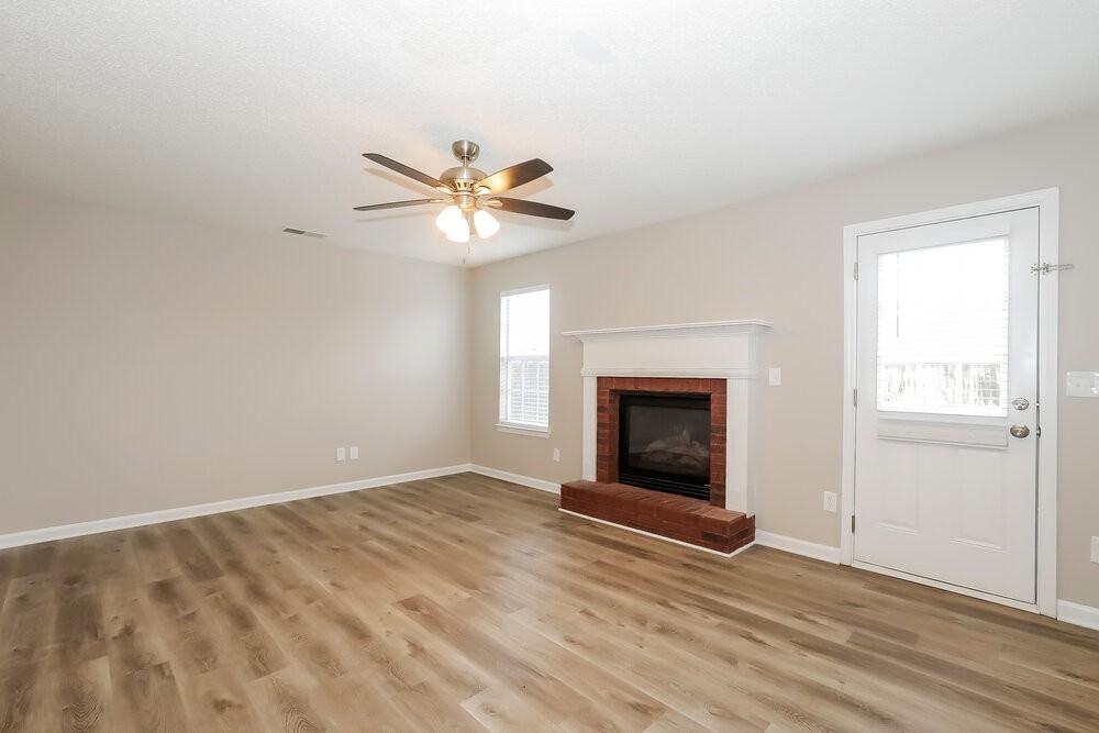 5713 Colonnade Dr - Photo 5 of 17