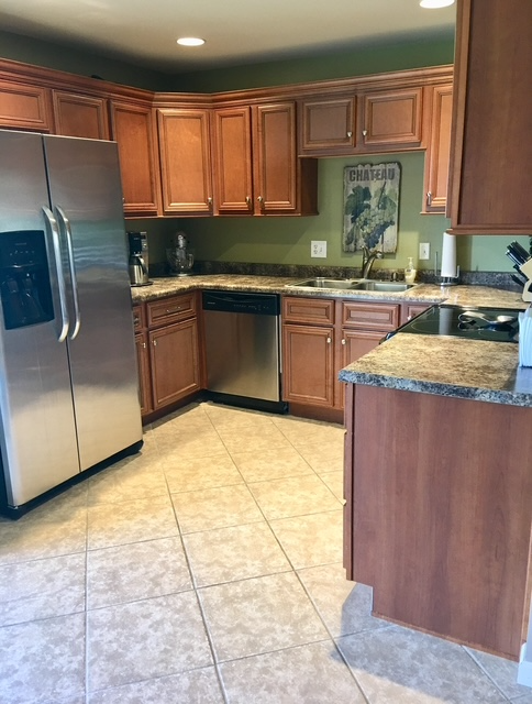 313 Circle Dr - Photo 2 of 12