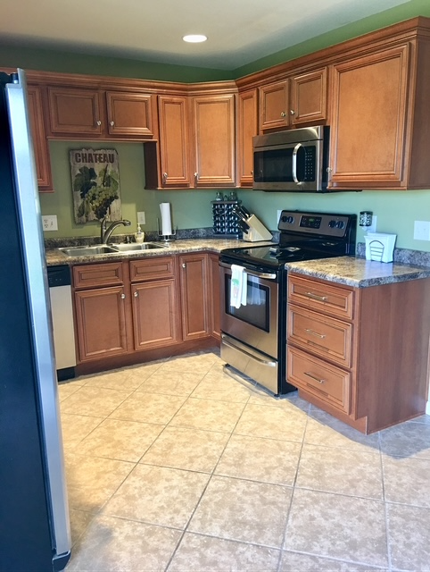 313 Circle Dr - Photo 3 of 12