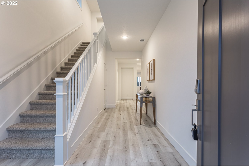 1651 37th Ave - Photo 2 of 20