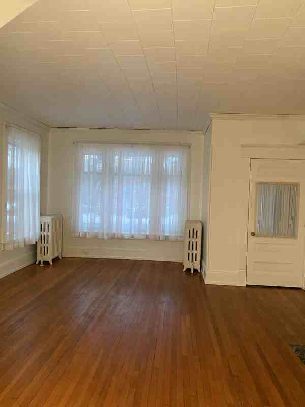 410 Broadway St #1 - Photo 2 of 9