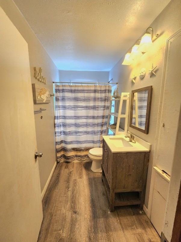 2 Adams Ave - Photo 4 of 14