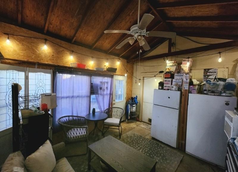 2101 Adams Ave - Photo 7 of 18