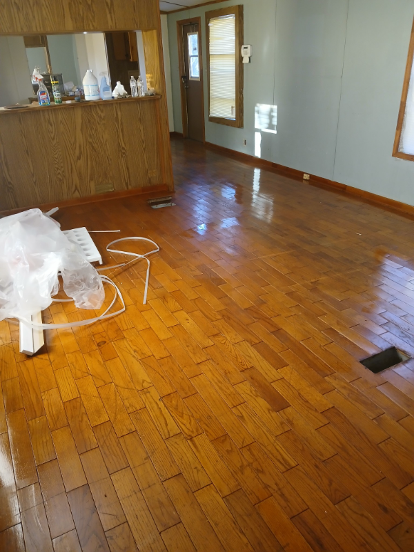 203 S Paw Paw Rd - Photo 2 of 11