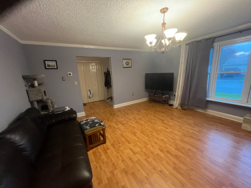 1514 Terrace Ave - Photo 3 of 11