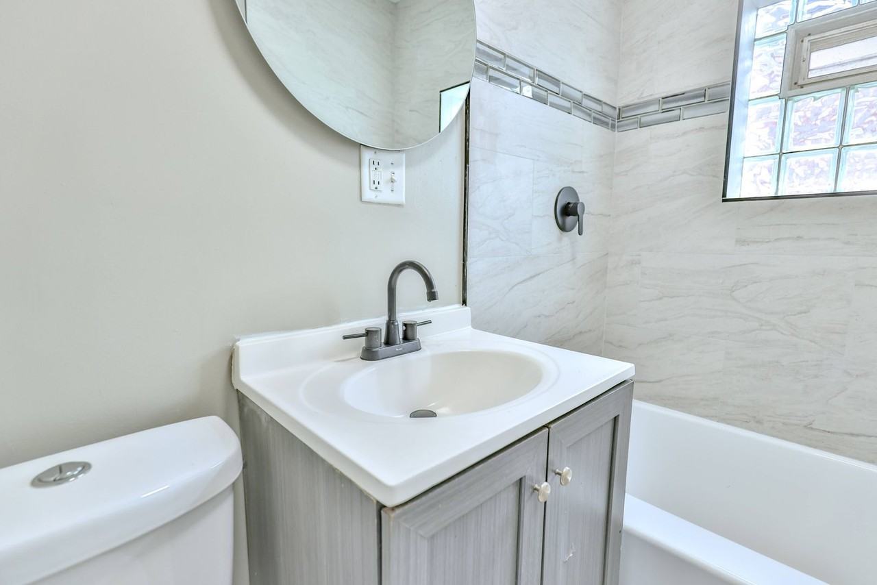 3872 Adams Street - Photo 4 of 15