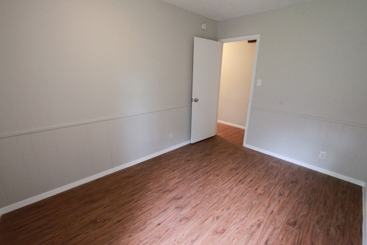 6606 Betty Cook Dr - Photo 5 of 33