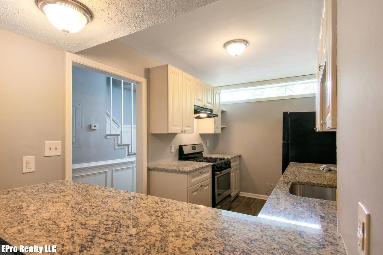 1790 Lyle Ave #1 - Photo 4 of 13