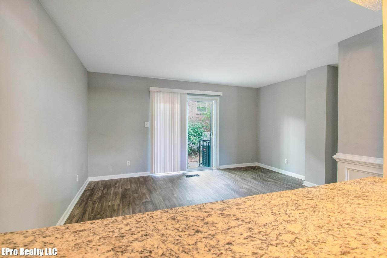 1790 Lyle Ave #1 - Photo 6 of 13