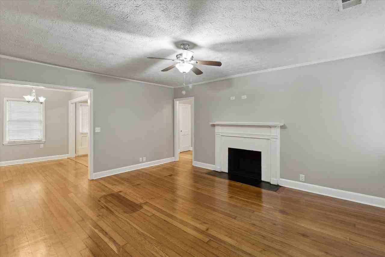 306 E 58th St - Photo 2 of 12