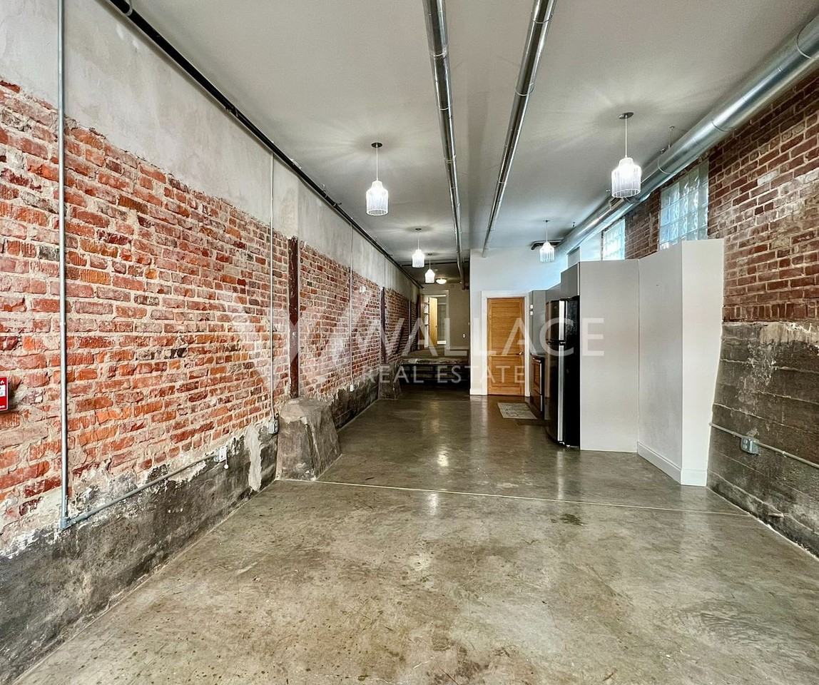 473 Walnut St - Photo 4 of 11