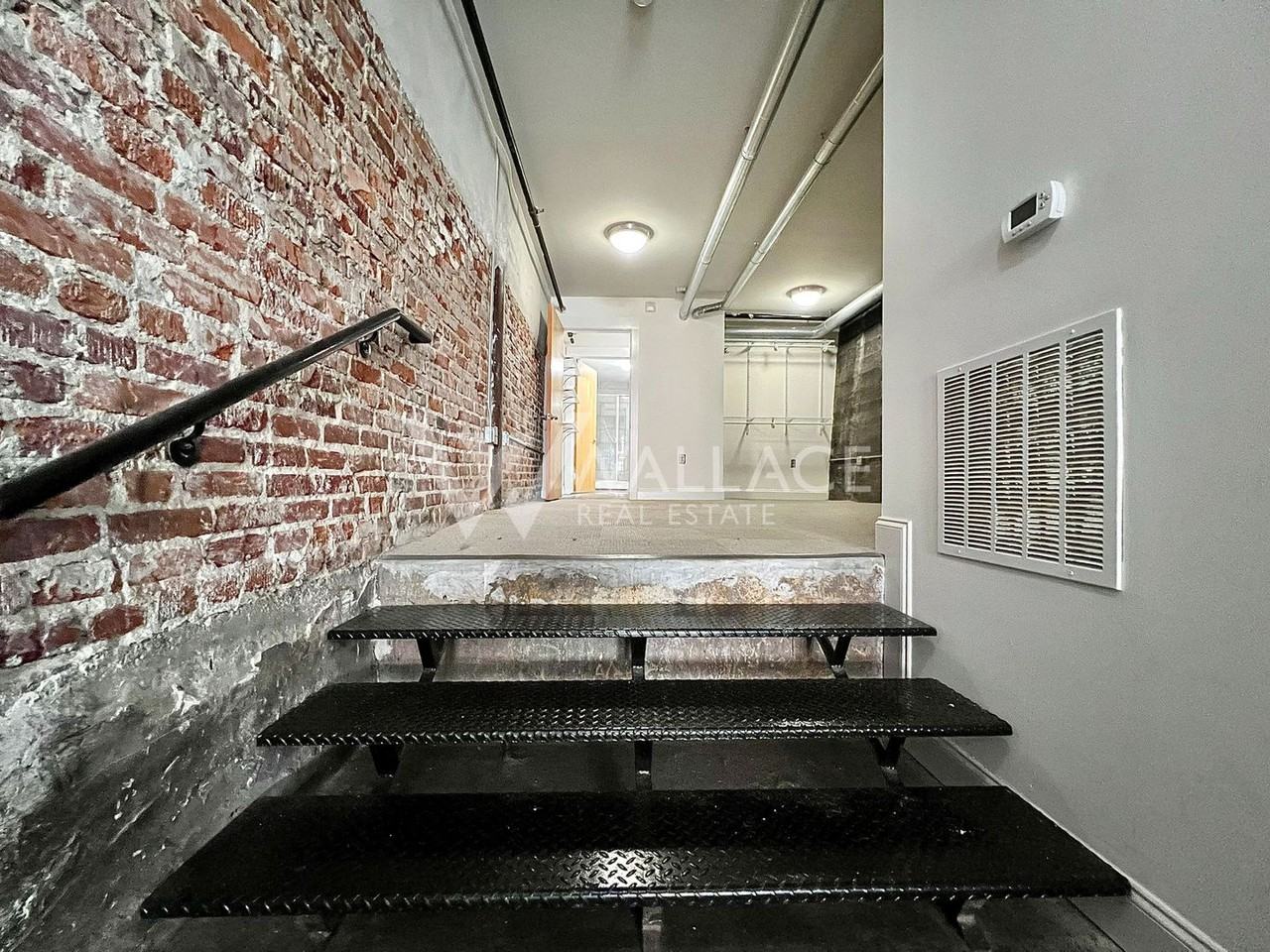 473 Walnut St - Photo 7 of 11