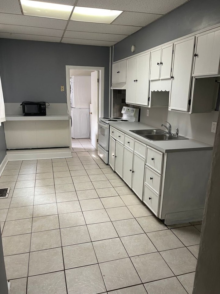 431 Arch St - Photo 6 of 30