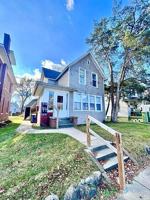 featured image of 413 E 3rd St