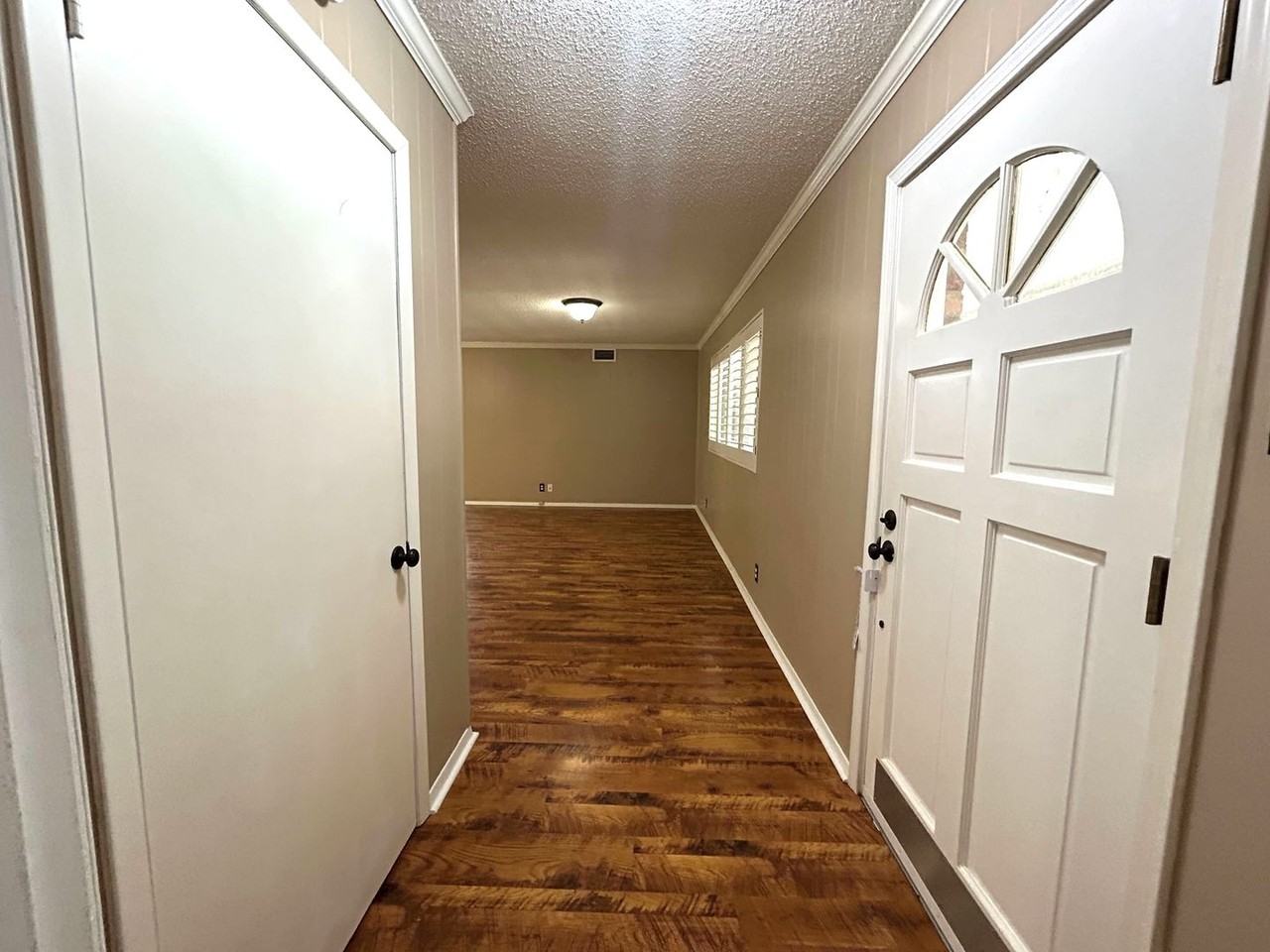 613 W Redbud Dr - Photo 3 of 14