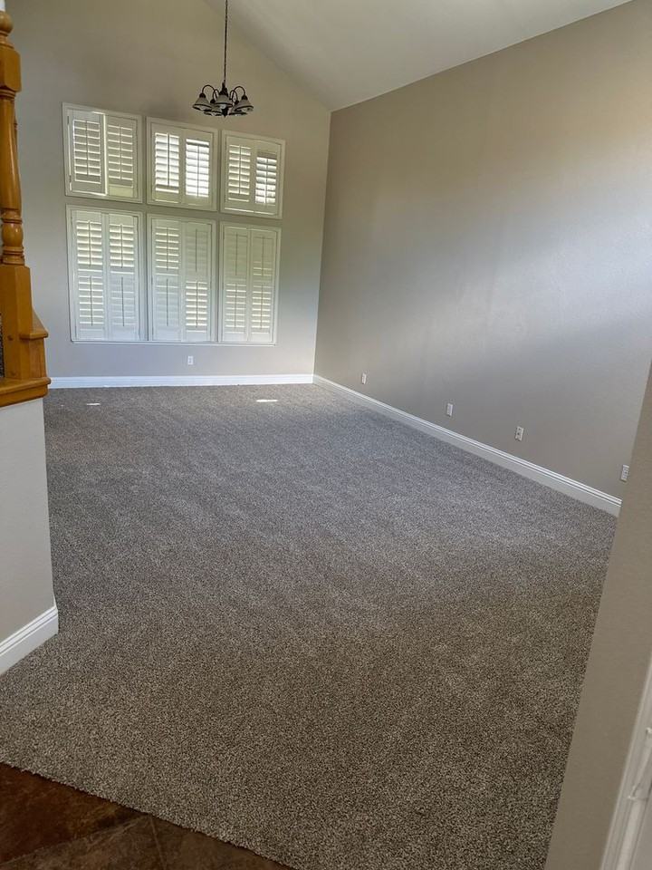 1264 Newcastle Ct - Photo 2 of 24