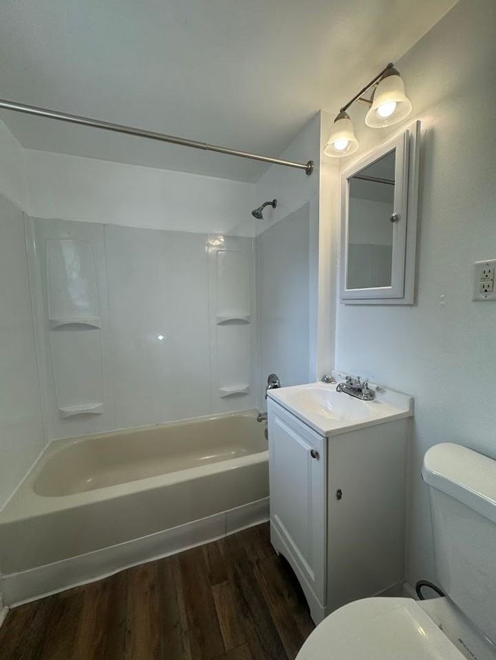 3114 Tubman Ave - Photo 3 of 8