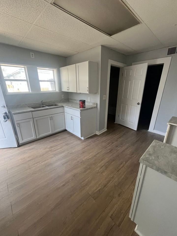 426 North 22nd Street - Photo 2 of 8