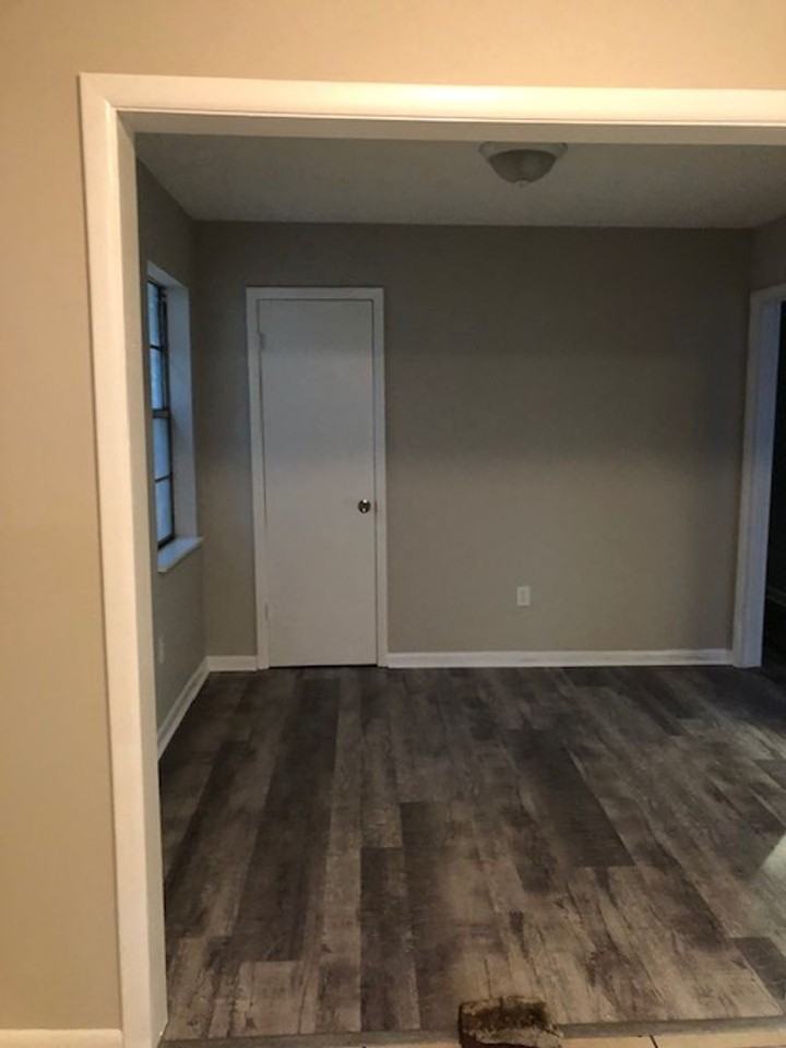 9321 Dunwoody Dr - Photo 4 of 15