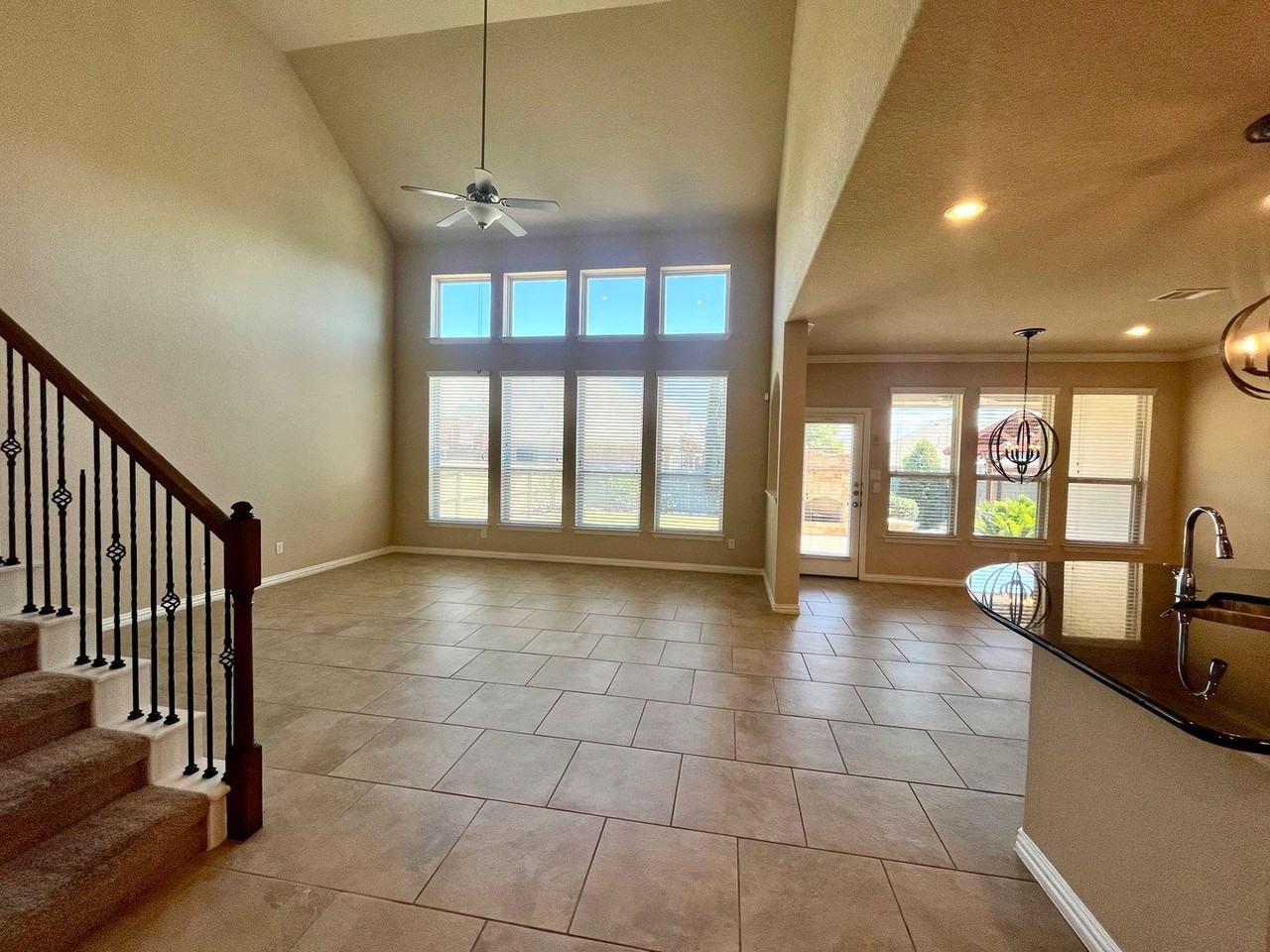 8630 Sierra Sky - Photo 7 of 50